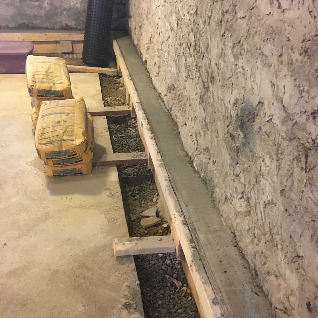 NTL_Contracting's tweet photo. #benchfootings to fix deteriorated footings. #interiorwaterproofing #toronto #excavation #masonry #ntlcontracting #waterproofing #renovation https://t.co/1GSAVYPBlf