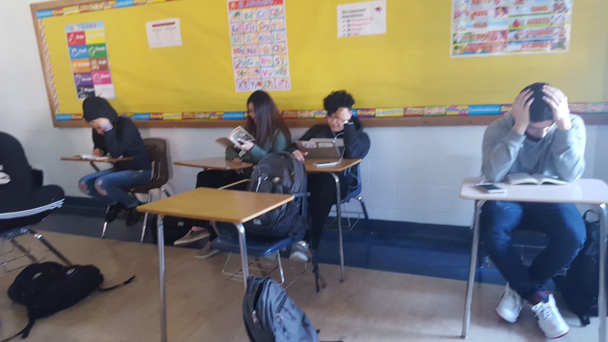 fescamilla4's tweet photo. IB Spanish HL reading their novel during class. I'm happy to see them so engaged and motivated reading and  talking about it.@BoganBengal79 https://t.co/hNejL7wbVu
