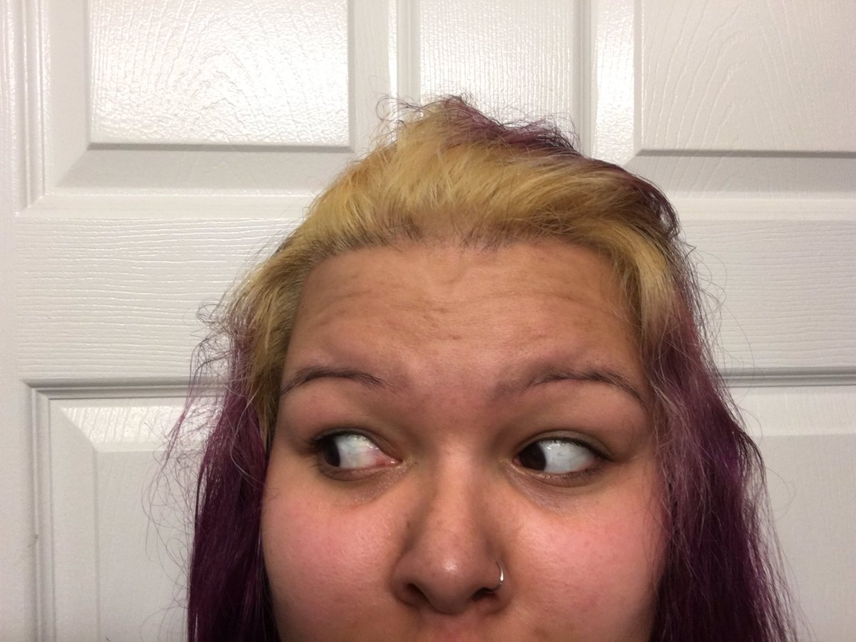 alyssamarieott's tweet photo. If this isn't your favorite part of having unnaturally colored hair.... #DyeNight https://t.co/AngB9g1fei