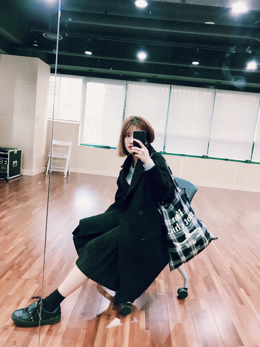 EXY_S2's tweet photo. 따듯해☀️ https://t.co/TQ8Z38vaBZ