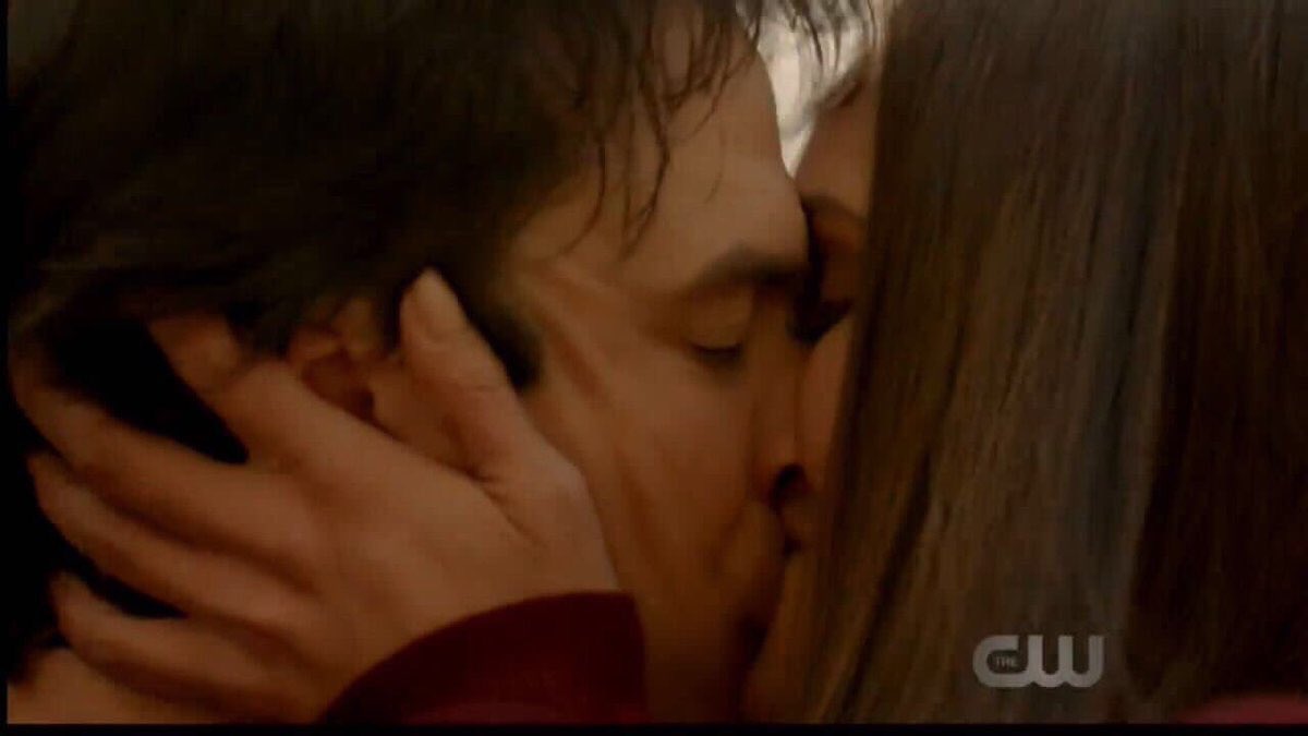hughfreakman's tweet photo. This was so beautiful tho. I'm so happy after so many years they found each other again. Their love really is eternal.❤️ https://t.co/DdXTq4Gbyb