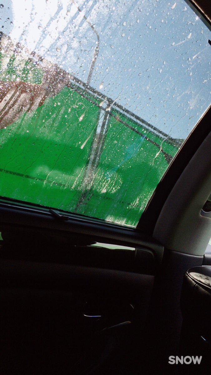 fuuumoe_29's tweet photo. おいおいー
洗車するなんて聞いてないぞー
部活間に合うのですか。😶 https://t.co/qGqPtvwsrd