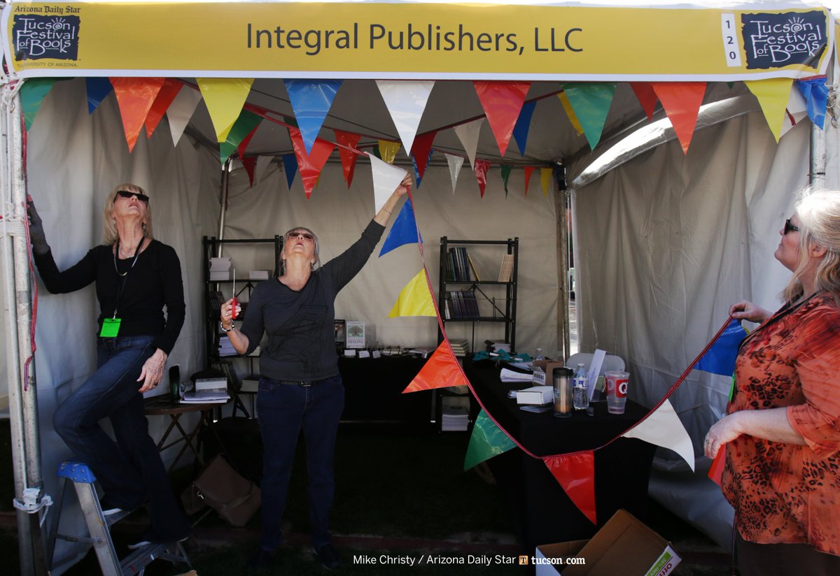 wildcatphotog's tweet photo. Setup for the 2017 #Tucson Festival of Books just about ready for tomorrow's 9:30 a.m. start! https://t.co/SizkTVKWsZ