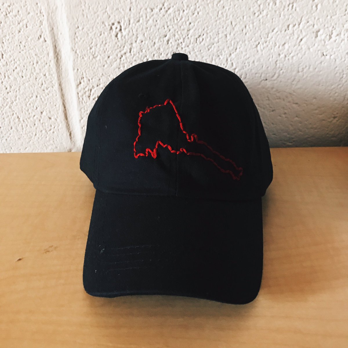 1MIBA's tweet photo. black hat // red string // eritrea outline 
price:$25 https://t.co/odzwv9txM0