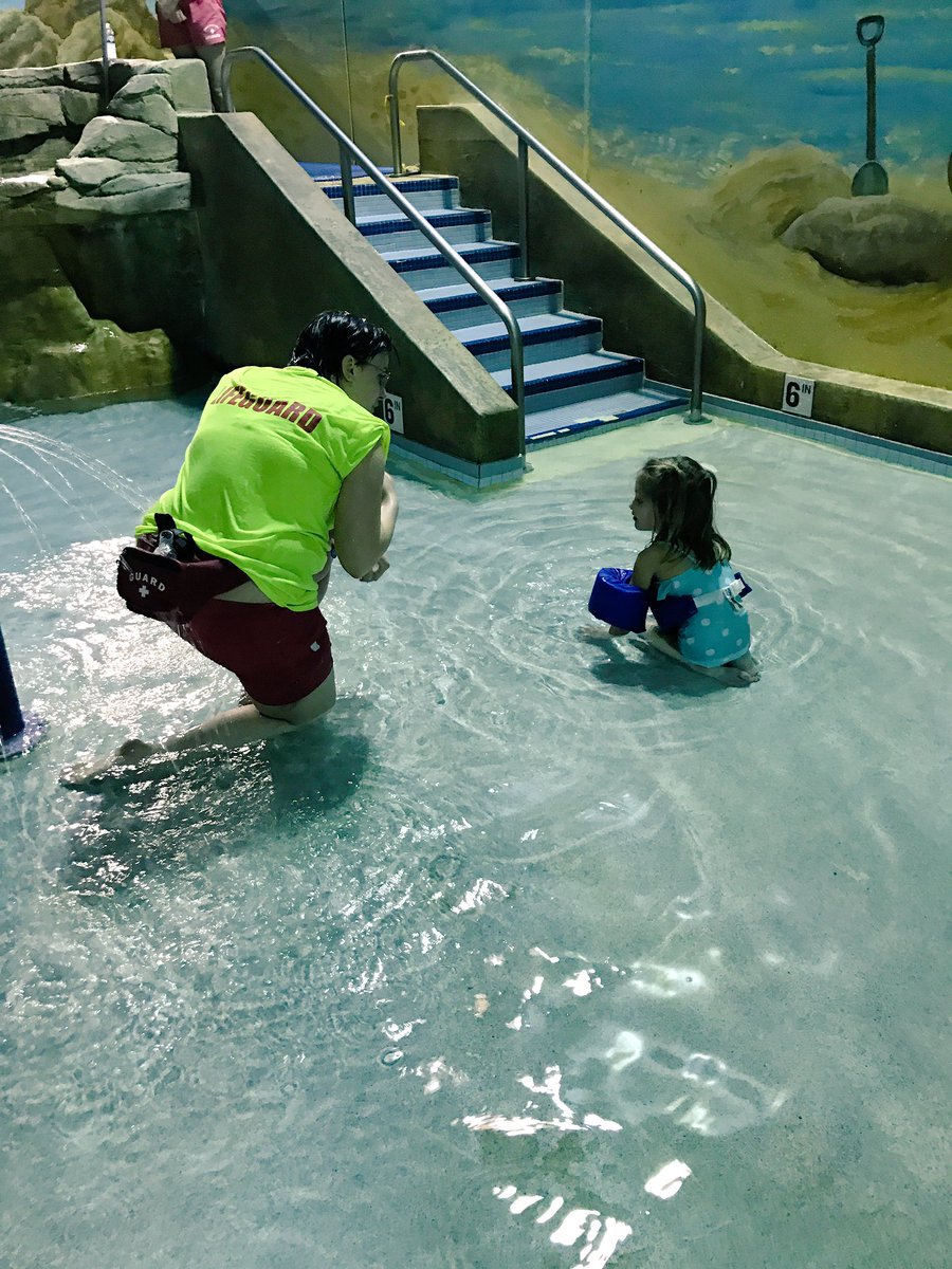 MommyUnj's tweet photo. Loving the extra attention we get at #SAMBULANCE events @SaharaSams! #hosted #specialneeds #autism #saharasams https://t.co/QOxBmHdNK6