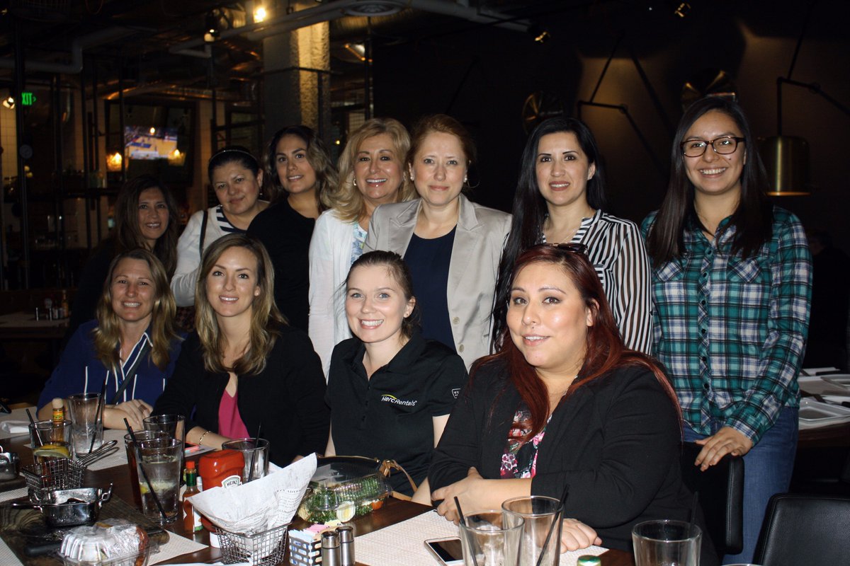 WebcorBuilders's tweet photo. In honor of #WICWeek2017 Webcor celebrated the women of the SoCal region today! https://t.co/HB7Rdejopa
