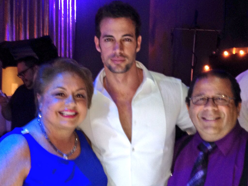gonzom04's tweet photo. Starring William Levy and Los Gonzalez! #MiamiFF https://t.co/L0dOvS27H8