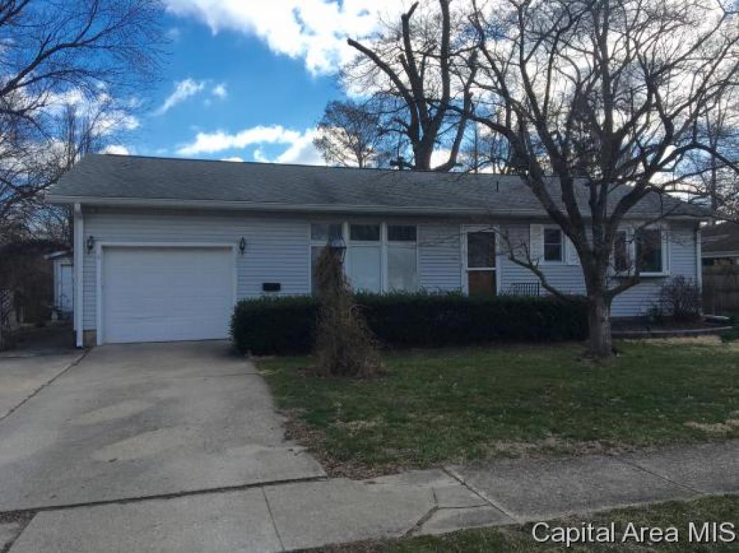 REMAXSPRNGFLD's tweet photo. Fresh RE/MAX Professionals listing by KIERSTEN LYNCH in #Springfi... https://t.co/uTkhA6MkPj 
RE/MAX Professionals https://t.co/EJiixeiyeU