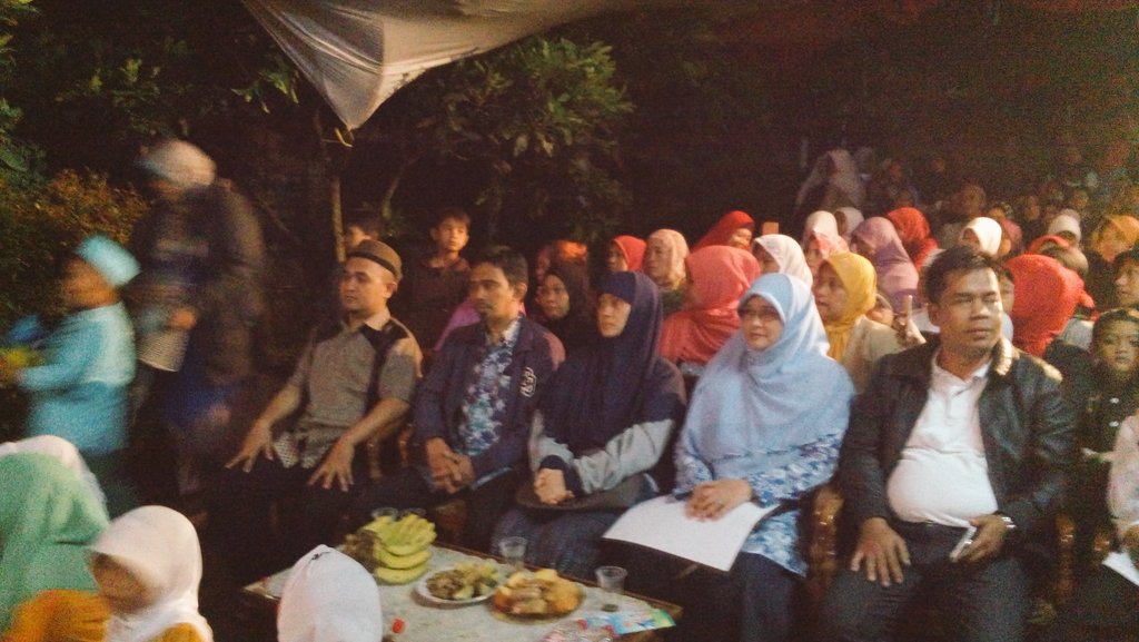 budlan's tweet photo. Reses Bu @lediahanifa 
#MediaWayangGaul 
pentingnya #Perlindungan Anak
Seru @KecSukasari @PKSejahtera @PKS_Bandung https://t.co/KK9RnBnWwY