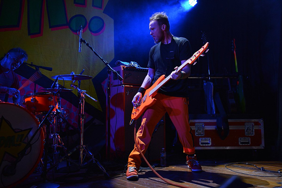 djkevincole's tweet photo. #HBD to #JeffAment !! Jeff's wife Pandora emailed in and requested "Low Light" by @PearlJam #RequestOnly #SeattleMusic 🎸🎧 @kexp https://t.co/ookOVhv2oV