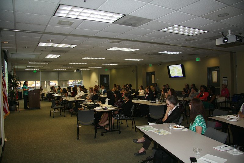SDSEC2017's tweet photo. The Society of Women Engineers-SD presents at 9:30am-SWENext: Inspiring the Next Generation of Engineers. @SWEtalk https://t.co/FMAxGU02hW https://t.co/OLwoMooTqW