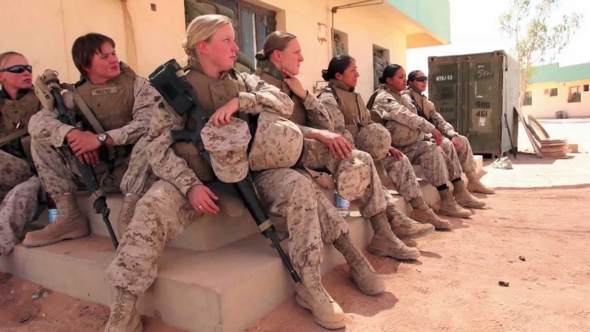 Top U.S. Marine asks women to 'trust us' in nude-photo inquiry bit.ly/2lMxFkq https://t.co/HkhJ6yTYgS