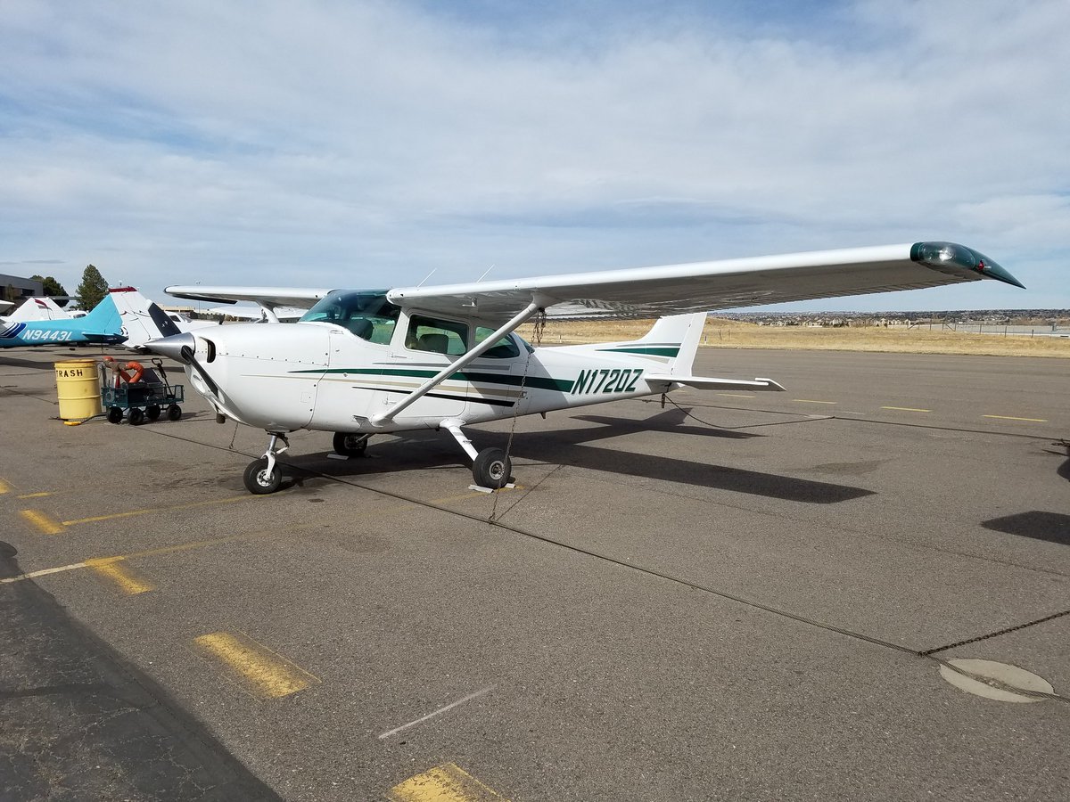 SirDiveAndFly's tweet photo. First solo today. I was nervous, but all went well and I feel GREAT now! #Aviation #Avgeek #FirstSolo #Solo https://t.co/jeADPnA650
