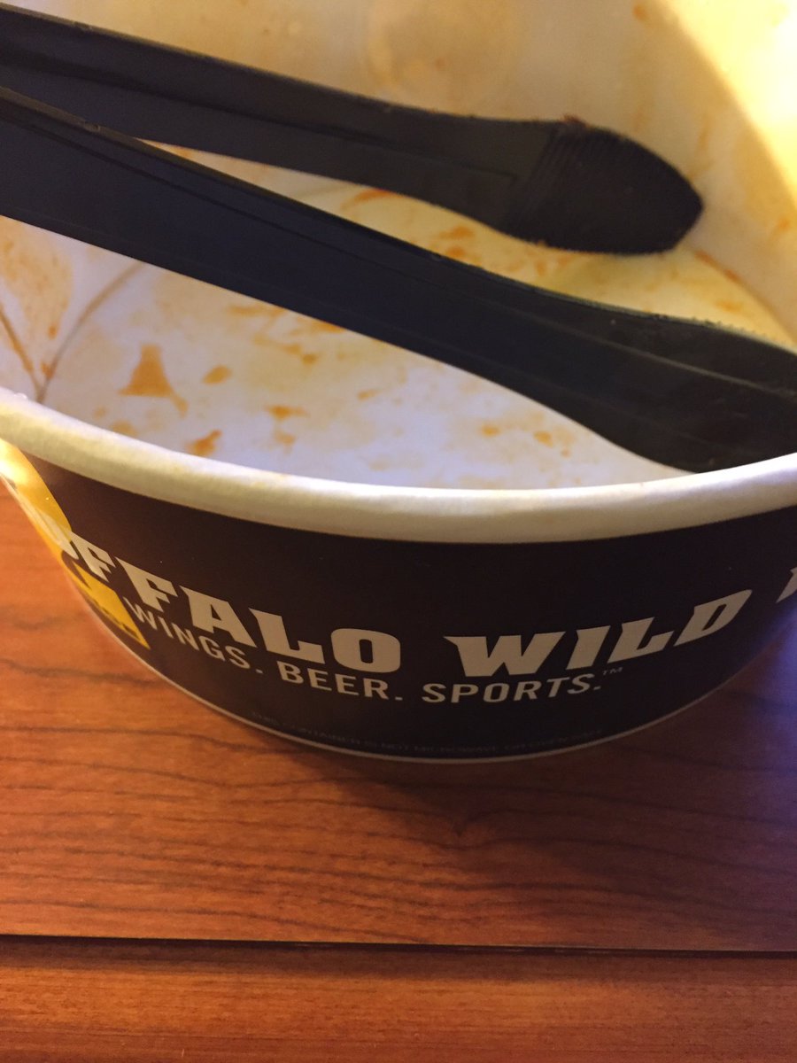 MuskieMensLax's tweet photo. Thank you out to @BWWings for feeding the squad tonight! We think they liked it...#nowingleftbehind #ProtectTheM https://t.co/XpKWkLlVQE