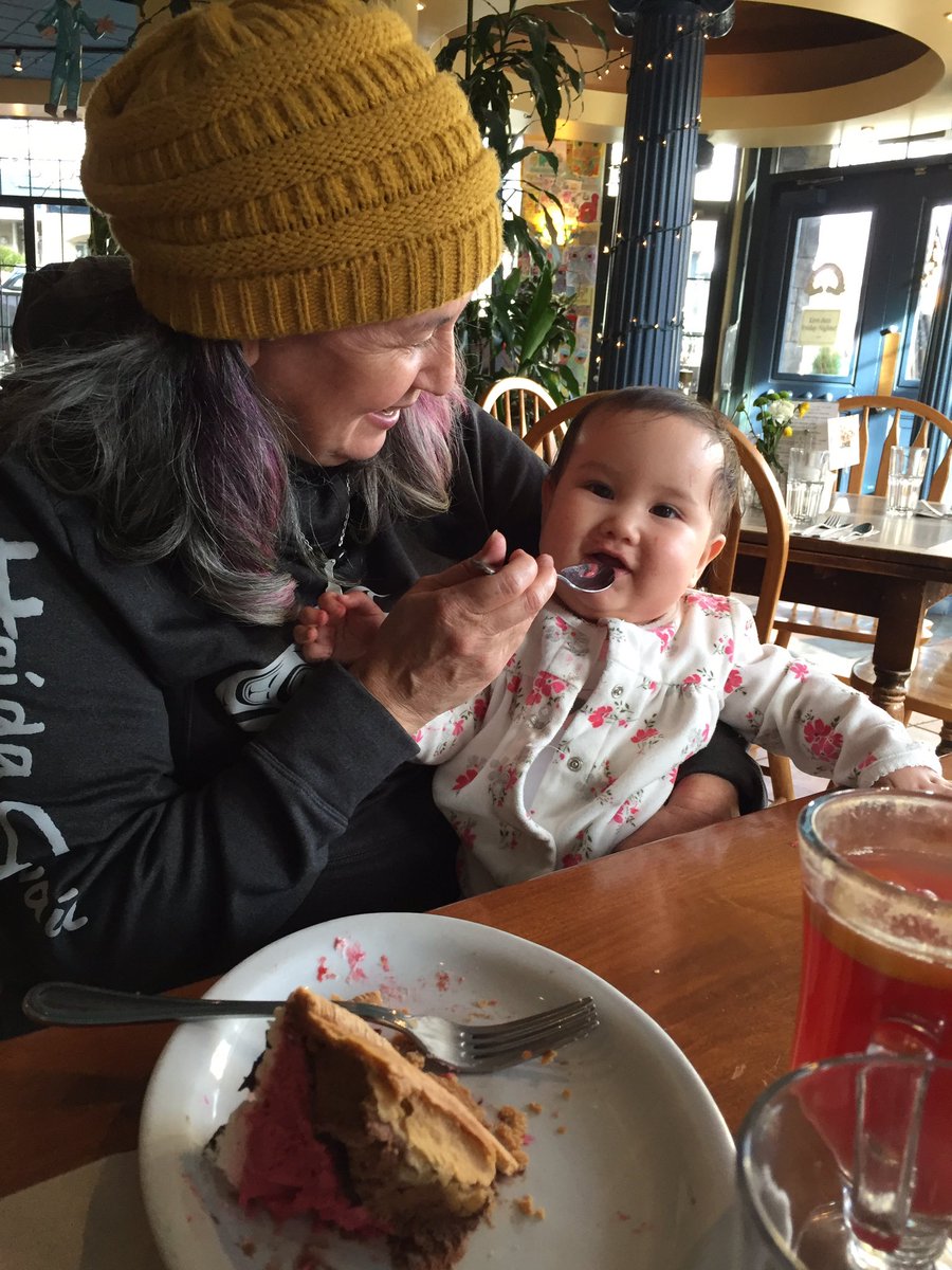 senaqwilawyss's tweet photo. Did I die and end up in pie heaven @aphroditescafe 🍰😍 even Kamaya couldn't handle that magnificent pie https://t.co/w6o5rTUIIt