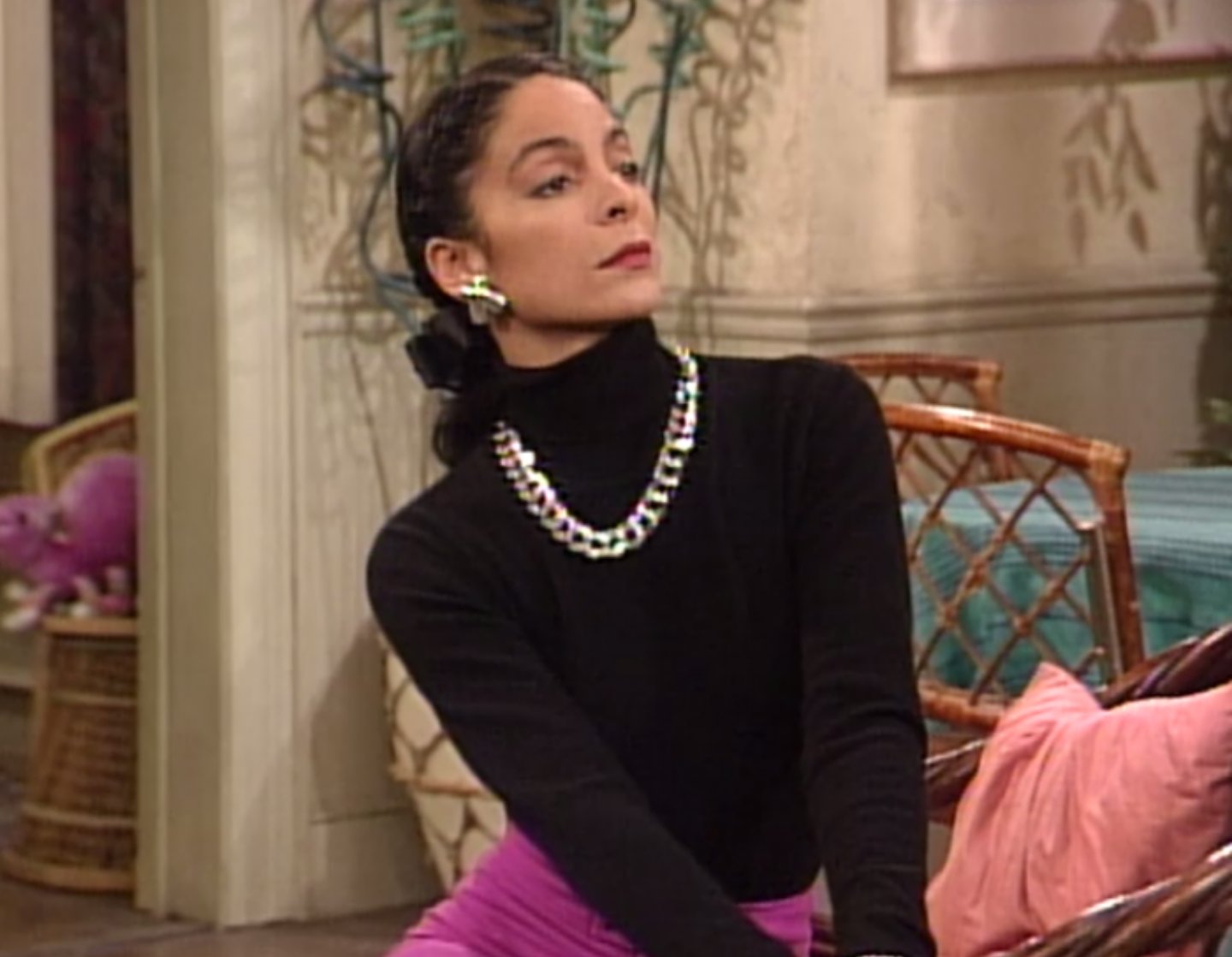 Happy birthday to the boujee queen Jasmine Guy!!! So happy I share my birthday with Miss Gilbert 