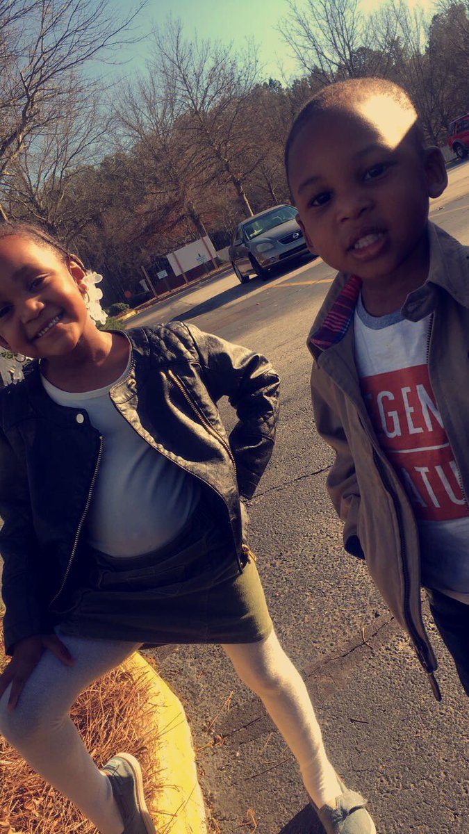 MsKeeblackass's tweet photo. treat my brother kids like they one of my kids β€οΈ #ttbabies https://t.co/6n6y2JXjjW