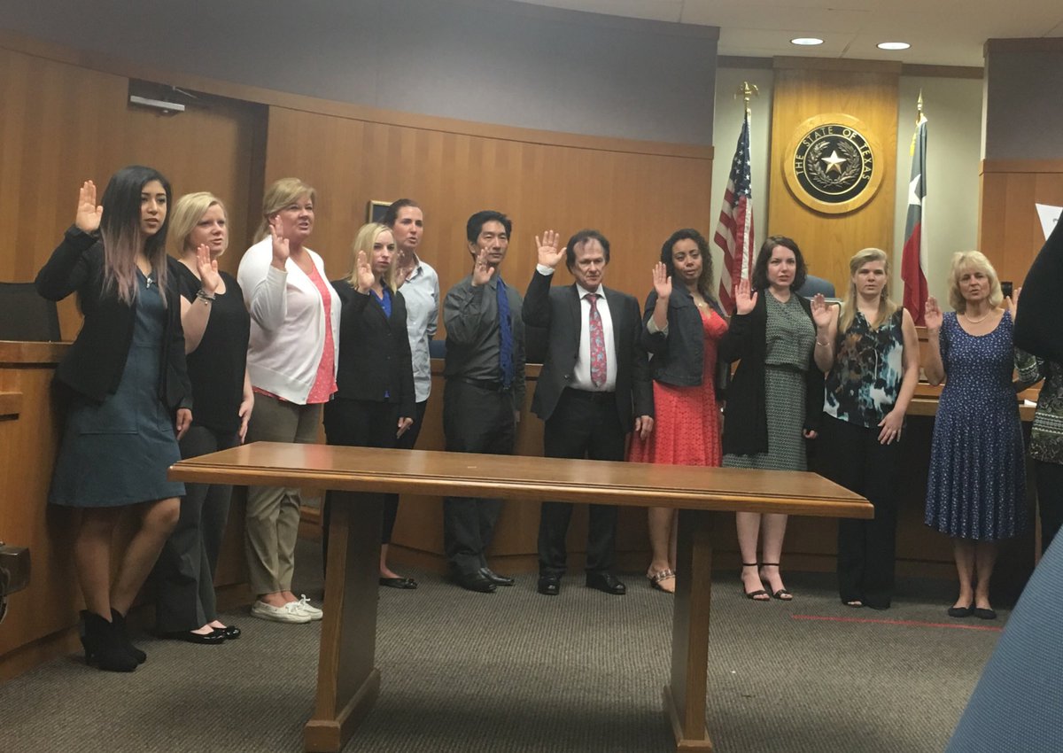 aggieamy2006's tweet photo. What a wonderful group of people! We welcomed 19 new members to the @CASAWILCO family today!  #CASAWilco #WilcoStrong #BecomeaCASA https://t.co/LKYSctB5T2