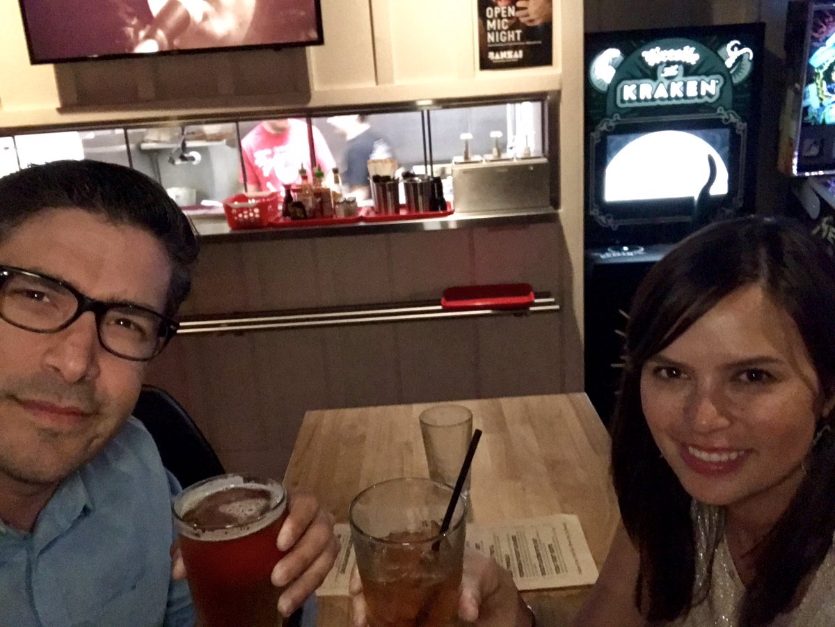 RaoulMartinezTV's tweet photo. The wife and I....at a bar. This doesn't happen very often!
Food's amazing at #banzaibar #poketacos https://t.co/q0YOMnPd2t