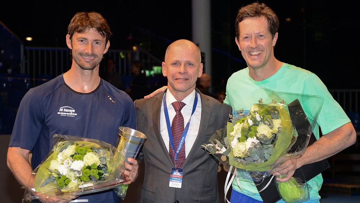 ATPChampions's tweet photo. .@juankiferri topples Jonas #Bjorkman to take the title at @kingsoftennis. Read: https://t.co/QTC0uJqh9s https://t.co/5BFvE79cE5