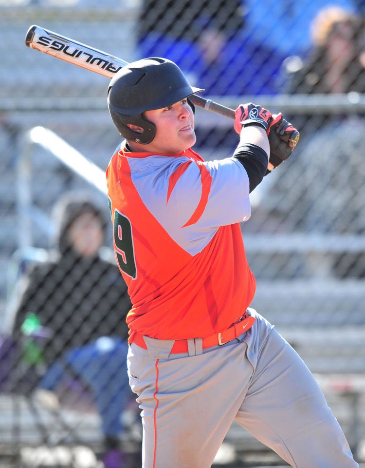 drypondbaseball's tweet photo. @Pfeiffer_BSB commit @taylormichel4 goes 4-4, 2 2b's and a HR tonight💣 #bombsquad #thepond @EastLHSMustangs https://t.co/BzcmrJd9F5