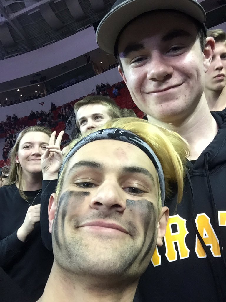 DPVhockey's tweet photo. Love wins Go Birds #WIAAGB https://t.co/UZB23JetXP