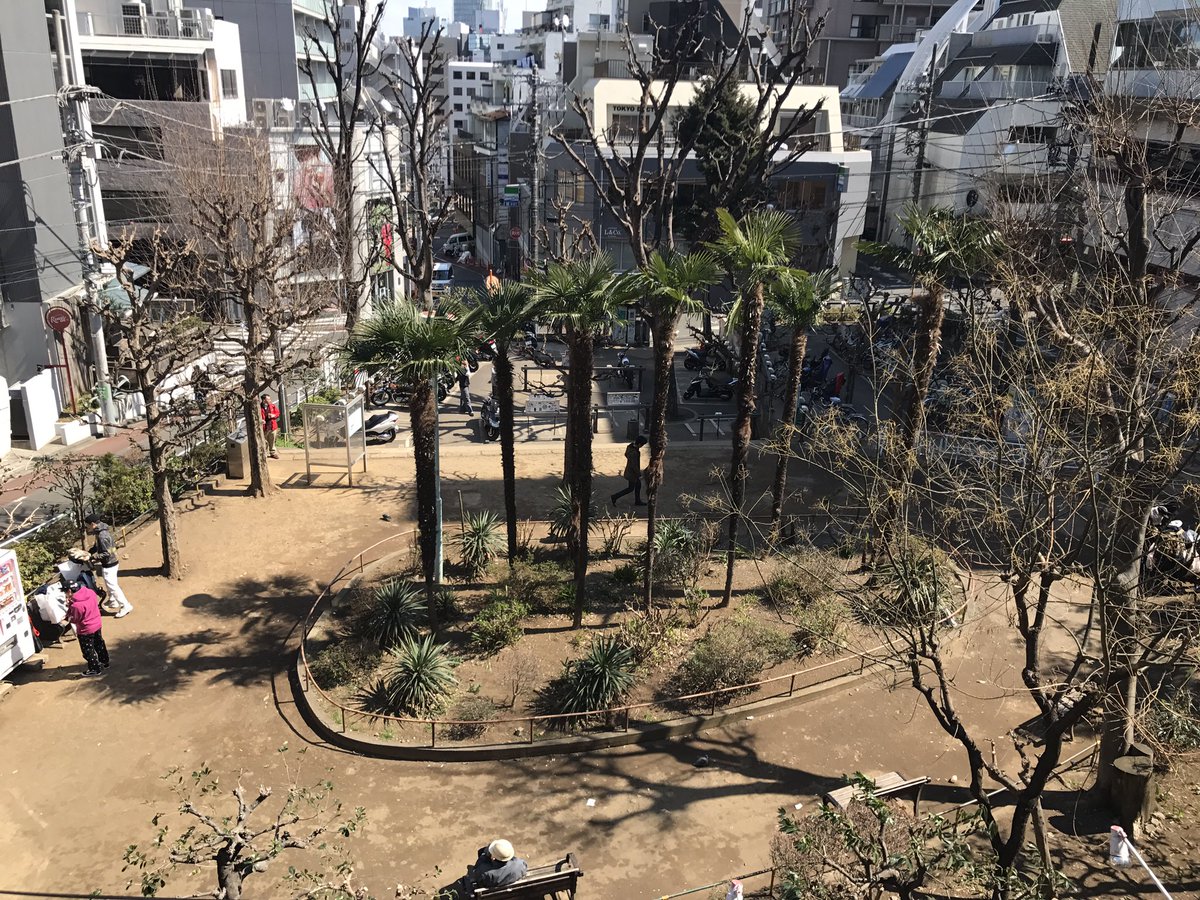 リワインド渋谷店 ヨーヨー専門店 Ar Twitter 本日の 渋谷ヨーヨークラブ は 代々木公園けやき並木 ではなく リワインド渋谷店隣の 北谷 きたや 公園 で行います 13時半 16時の予定です 本日参加者全員に ステッカーシリーズの 渋谷ヨーヨークラブ