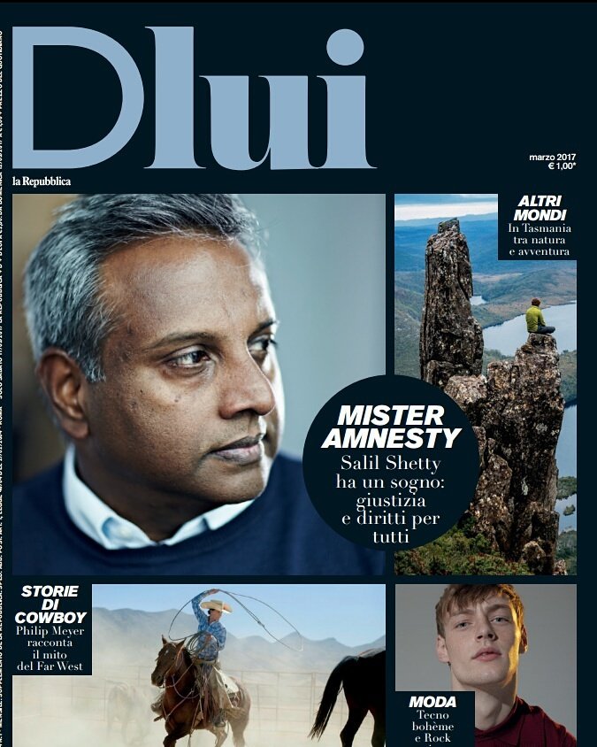 Dluirepubblica's tweet photo. Ci siamo! Non dimenticate oggi di chiedere in edicola #Dlui, in regalo con #D e #Repubblica. E buona lettura!!! https://t.co/NHkMo1kwDq