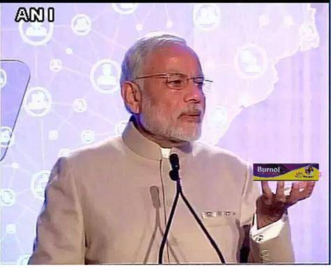 Atheist_Krishna's tweet image. To @ArvindKejriwal from Modi...... WITH LOVE.......!! 😂😂
#ElectionResults