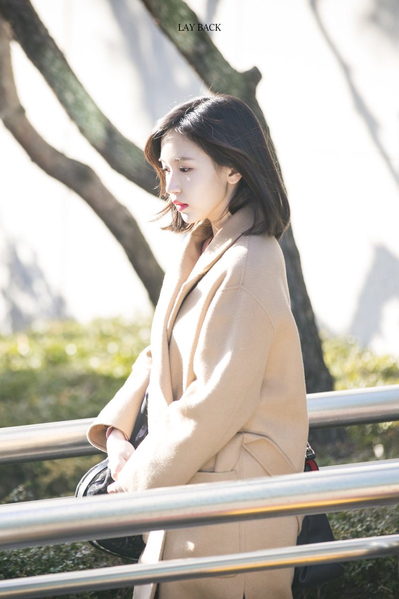 LAYBACK___'s tweet image. 170310 뮤직뱅크 #미나 #MINA #트와이스 #TWICE
고화질 주소는 답멘으로 달아둘게요