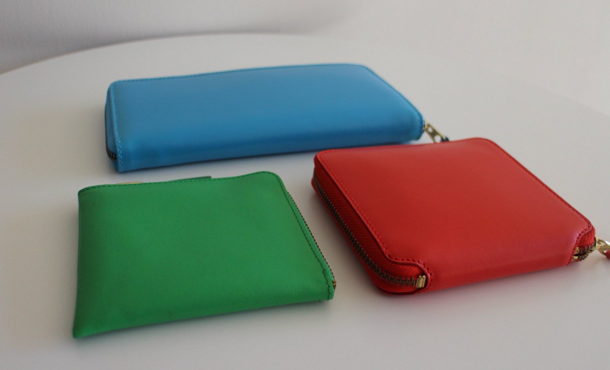 D Department Tokyo Auf Twitter Comme Des Garconsの定番のお財布は3型ご用意しています 180度開くので中が見やすい長財布 小銭もカードも全部入れられる2つ折りzip できるだけミニマムなお財布にしたい人はl字zip 使い方に合わせて選ぶ事ができます T D Department Tokyo Auf Twitter Comme Des Garconsの定番のお財布は3型ご用意しています 180度開くので中が見やすい長財布 小銭もカードも全部入れられる2つ折りzip できるだけミニマムなお財布にしたい人はl字zip 使い方に合わせて選ぶ事ができます T
