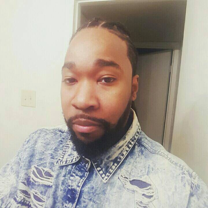 FyahOut's tweet photo. ✨🎂Chillin, relaxing, chillout together with #liveme 🎙Fo-Be🌟King🌟20
https://t.co/qdSaiSYOR0 https://t.co/A3bxtfm3xu