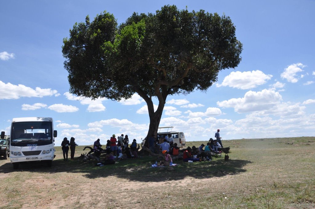 DestConnect's tweet photo. Easter Crazy Deal, For 9,999 Spend your #EasterInMara for 3 Days from 14-16th April 2017 @RhinoTouristCamp. Call now to book:0722268722 https://t.co/1SuKM3NVHY