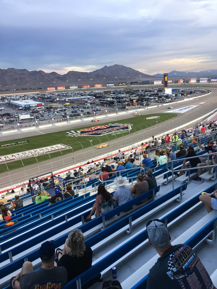 RipTomrip2000's tweet photo. Crazy fun @stratophere #poleday today,tons of fun #NASCAR @KyleBusch #LasVegas #Kobalt400 https://t.co/LgoequJlyf