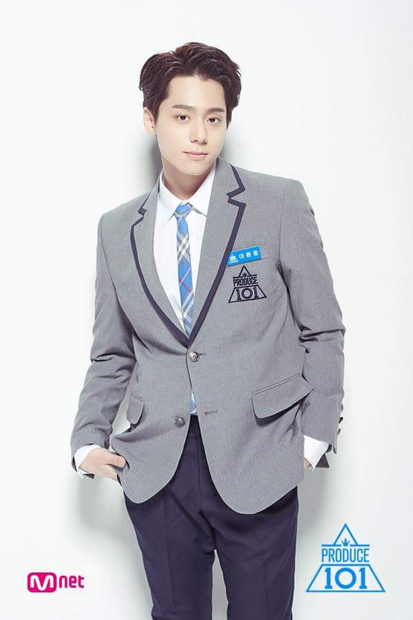 PALM_Palm2001's tweet photo. ชื่อ ยอ ฮวันอุง
ค่าย RBW Entertainment อายุ 20 (เกาหลี)
กรุ๊ปเลือด B ส่วนสูง 168cm
น้ำหนัก 57g ระยะเวลาการฝึก 1 ปี 3 เดือน #PRODUCE101 💋💋💋 https://t.co/hQOey4lvbE