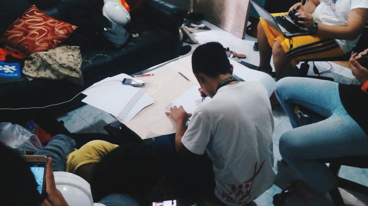 savag3lads's tweet photo. men at workkk π₯
#surveying
#engglife
#help https://t.co/HajZguTRcw