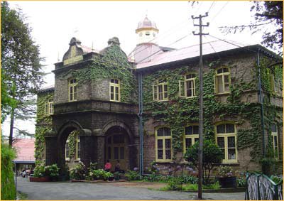 Priyach5849's tweet photo. St.  Bede's college, shimla. !
#onceabedeianalwaysbeabedeian ✌✌
#proud 😎 https://t.co/2vaN5AYAwv