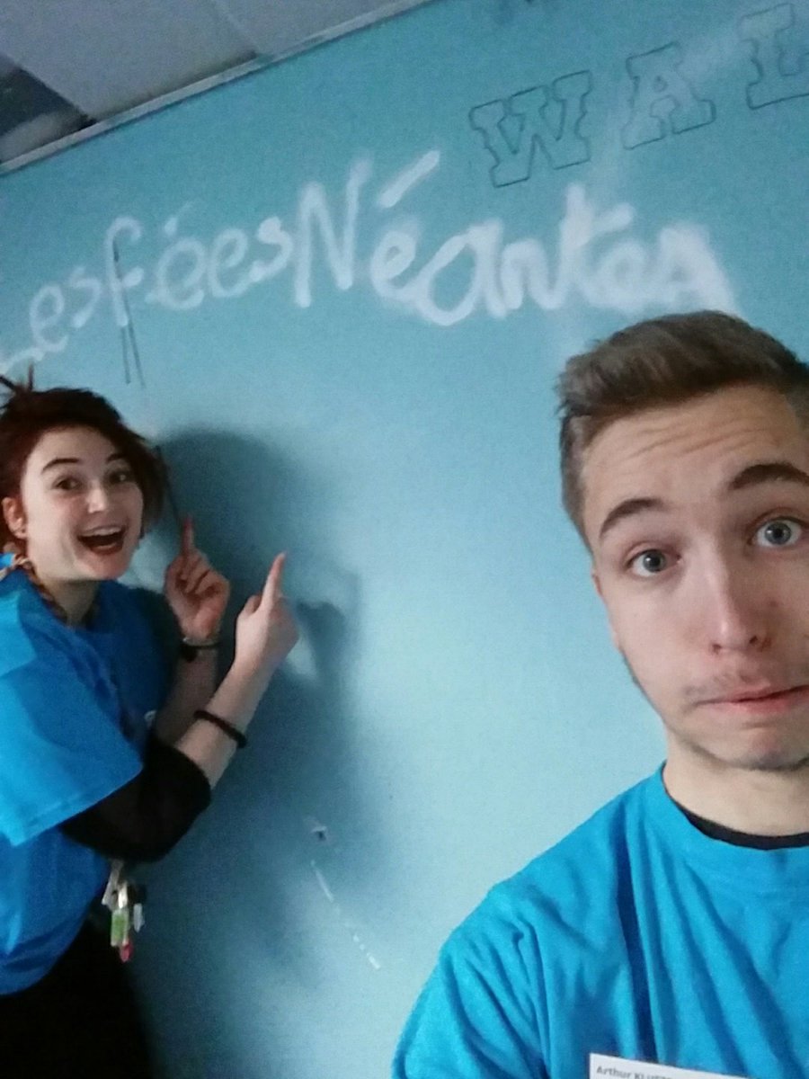 Mon Dieu !! Les fées font les fées laids sur les murs !! #lesfeesneants #MichelinCampus