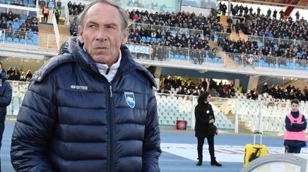 Gazzetta_it's tweet photo. #Zeman risponde a #Moggi jr: "Su di lui in Questura ne sanno di più..." #Pescara https://t.co/98l7Ht47KZ #serieA https://t.co/6Q36zH6xgU