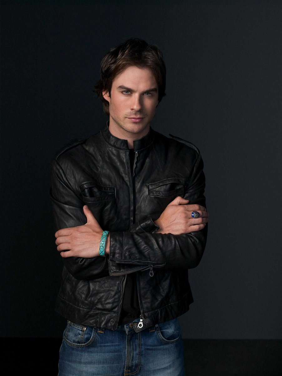 somerholic's tweet photo. Thank you for 8 years of Damon Salvatore 😭 This character will forever be in my heart  @iansomerhalder ❤ https://t.co/f8CAohP6BL