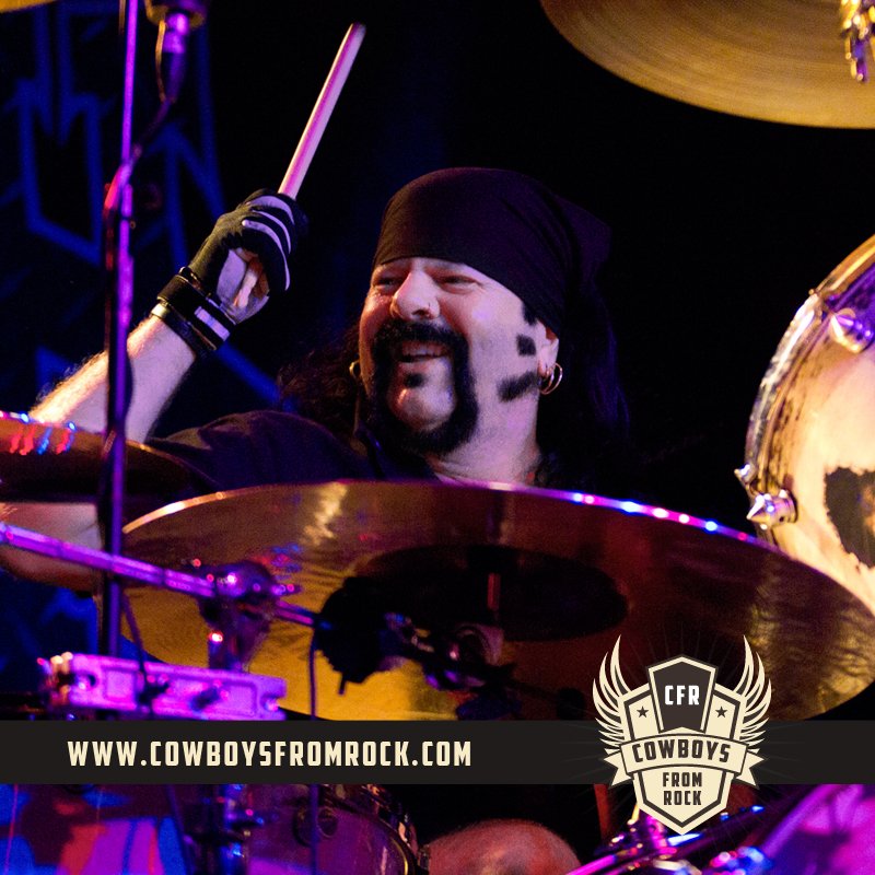 Feliz Cumpleaños/ Happy Birthday Vinnie Paul      