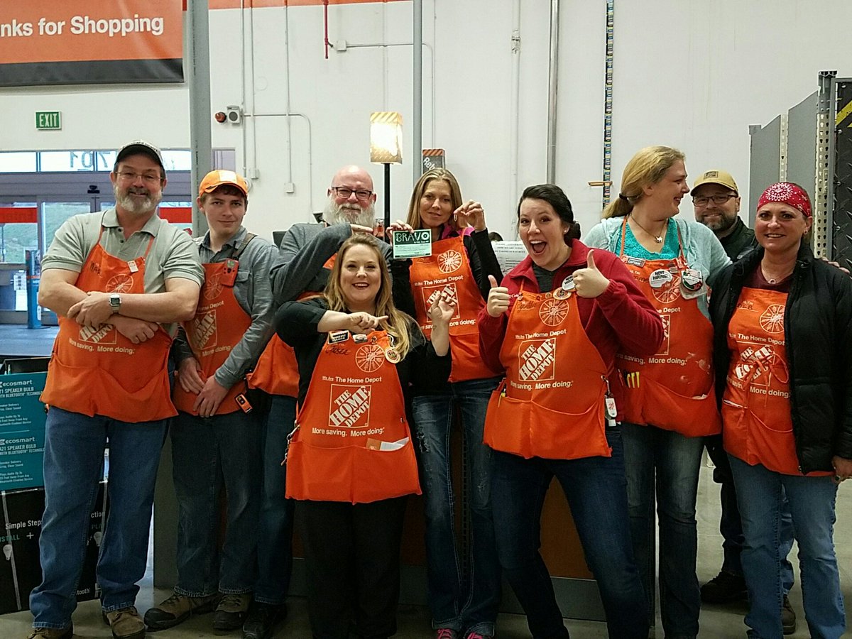 chelzyb20's tweet photo. Lets start today off w/ some FABULOUS recognition!! Great job to Amanda for an amazing VOC comment !!π https://t.co/7sY36QlS2u