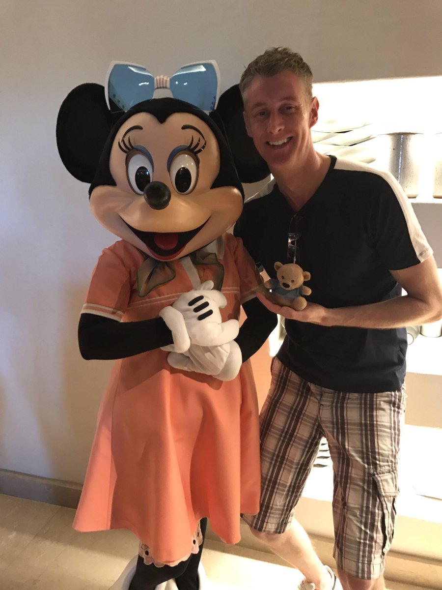 OBBear's tweet photo. Look who joined us for breakfast today @FSOrlando #LuxuryTravel #offbroadwaytvl https://t.co/ufrr1cdIJA