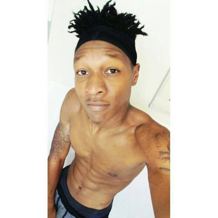 FyahOut's tweet photo. ✨🎂Chillin, relaxing, chillout together with #liveme Fresh O.R.K.:WHO 
https://t.co/iQtxCsLWYw https://t.co/Jj838sl5hf