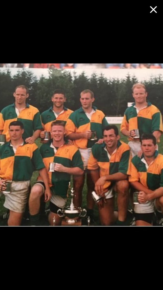 TheBlade27's tweet photo. Fortunate 2 go into a Hall of Fame in any team sport  but you of course go in on the backs of the players u played with &amp; a great wife #hot2 https://t.co/bRtQTlHRcp