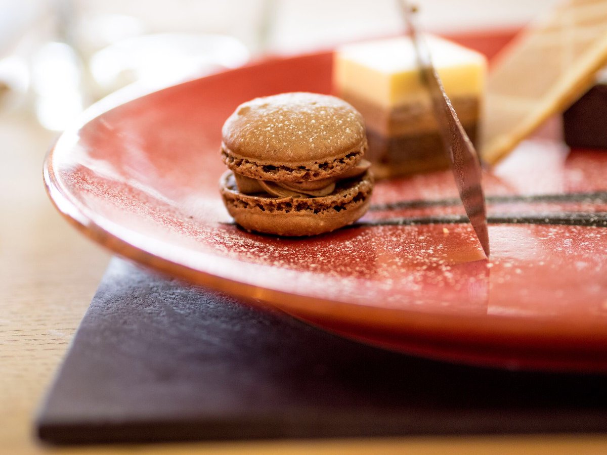 Every Mum deserves a medal, but how about a free dessert?Please call on 01485-512213 to book. We'll see you on the 26th 🌷#mothersday