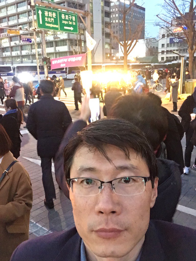 ROKmousehunter's tweet photo. #박근혜 방빼 https://t.co/uH57acuHJA