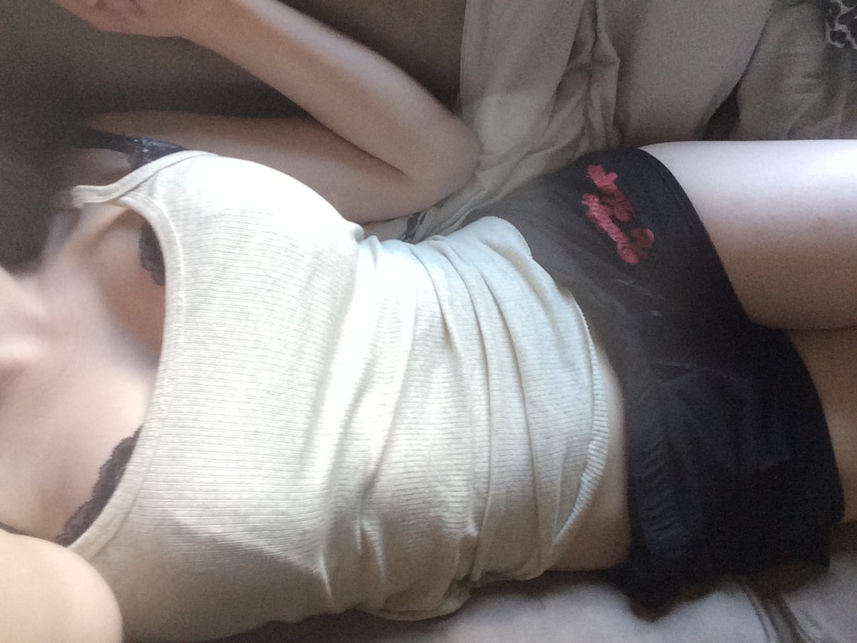 JessieyS97's tweet photo. Addme  on  kik: JessieyS97 
Selling realZ naughty pictures and videos
#kik #kiksexting #addmykik #hornykik  #hotkik #sexting #kiked https://t.co/WNZVVu7u8Z
