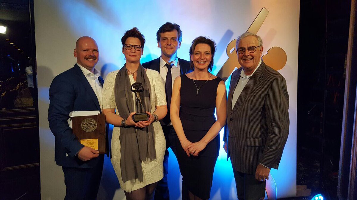 Trots! <a href="/SlAdegeest/">Slijterij Adegeest</a> wint Award #sterksteschakel en #Restaurant #Allemansgeest 1e in categorie #horeca
