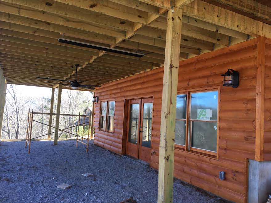 HeatstripUSA's tweet photo. Red, White and Bear, a home away for veterans, being built, great progress guys! #veterans #VeteransMatter https://t.co/WU8jCZD8ys